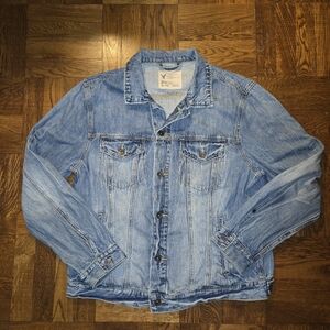 American Eagle Outfitters Light Blue Denim Jacket